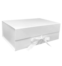 Load image into Gallery viewer, Personalised gift box